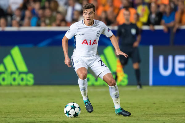 Tottenham przedłużył kontrakt z utalentowanym pomocnikiem Tottenham przedłużył kontrakt z utalentowanym pomocnikiem