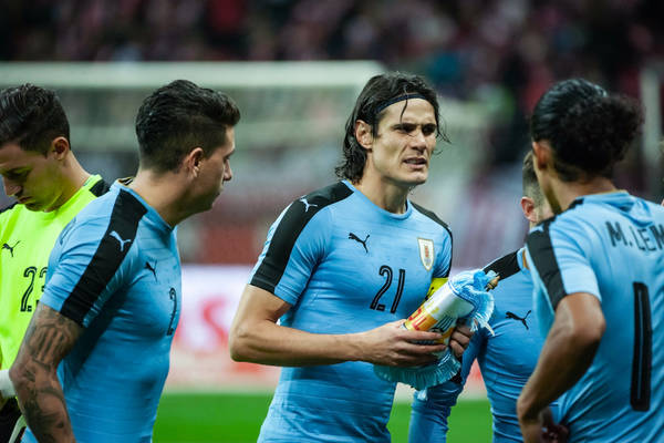 Potężne osłabienie Urugwaju? Cavani nie wie, czy będzie w stanie zagrać z Francją Potężne osłabienie Urugwaju? Cavani nie wie, czy będzie w stanie zagrać z Francją