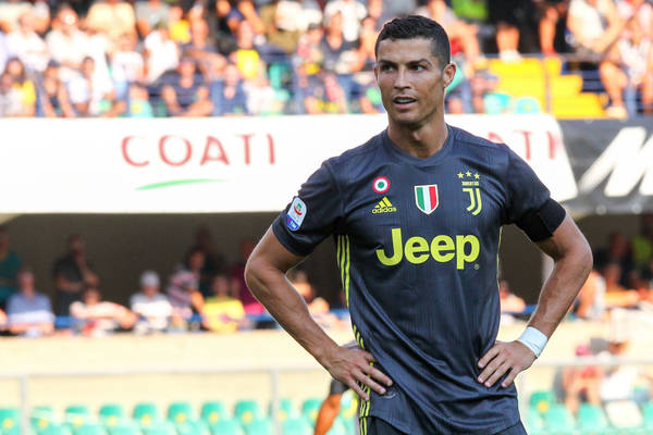 Anthony Joshua broni Cristiano Ronaldo: Dwie rzeczy mogą zniszczyć sportowca - kobiety i podatki Anthony Joshua broni Cristiano Ronaldo: Dwie rzeczy mogą zniszczyć sportowca - kobiety i podatki