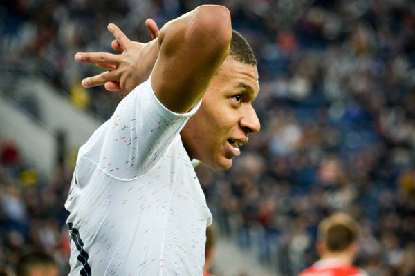 Media: Real Madryt ma plan na transfer Kyliana Mbappe. Wiadomo, kiedy złoży ofertę Media: Real Madryt ma plan na transfer Kyliana Mbappe. Wiadomo, kiedy złoży ofertę