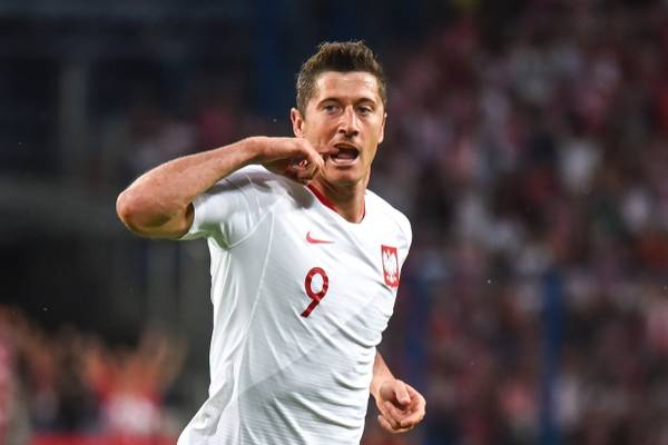 CIES: Wartość Lewandowskiego drastycznie spada. Rośnie Piątka i Milika CIES: Wartość Lewandowskiego drastycznie spada. Rośnie Piątka i Milika