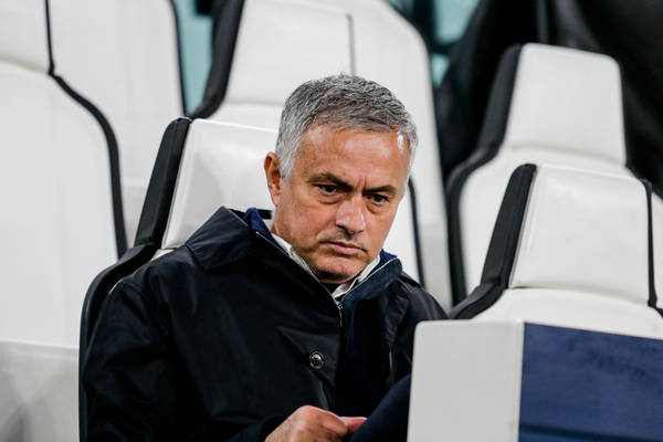 Jose Mourinho sięgnie po starego znajomego? Już rozmawiał z Marouanem Fellainim