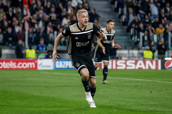 Ajax Amsterdam pogrąża się w kryzysie. Porażka w szlagierze Eredivisie Ajax Amsterdam pogrąża się w kryzysie. Porażka w szlagierze Eredivisie