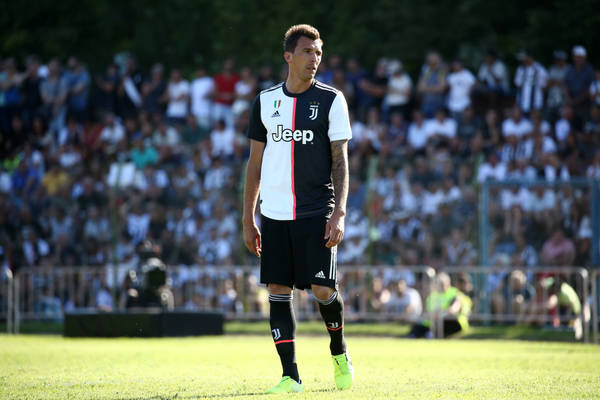 Bayern Monachium zrezygnował ze sprowadzenia Mario Mandžukicia. Juventus oczekiwał 10 mln euro Bayern Monachium zrezygnował ze sprowadzenia Mario Mandžukicia. Juventus oczekiwał 10 mln euro