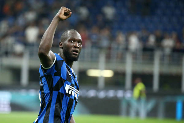 Romelu Lukaku ma dość kwarantanny. "Prawie oszalałem od siedzenia w domu. Tęsknię za normalnym życiem" Romelu Lukaku ma dość kwarantanny. "Prawie oszalałem od siedzenia w domu. Tęsknię za normalnym życiem"