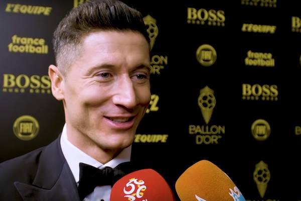 Znamy szczegółowe wyniki Złotej Piłki. Leo Messi wygrał o włos, ogromna strata Roberta Lewandowskiego Znamy szczegółowe wyniki Złotej Piłki. Leo Messi wygrał o włos, ogromna strata Roberta Lewandowskiego