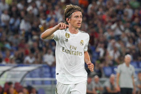 Media: Luka Modrić był o krok od AC Milan. Wszystko pokrzyżowały zmiany w klubie Media: Luka Modrić był o krok od AC Milan. Wszystko pokrzyżowały zmiany w klubie
