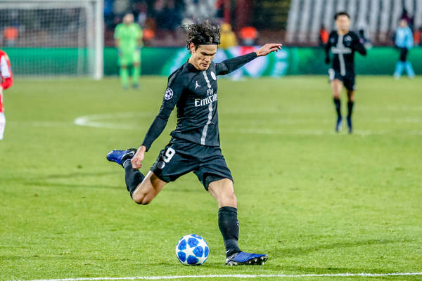 "Edinson Cavani na pewno nie myśli o powrocie do Urugwaju" "Edinson Cavani na pewno nie myśli o powrocie do Urugwaju"