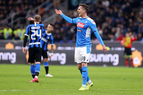 Arkadiusz Milik i Napoli daleko od porozumienia. Klub gotowy na transfer nowego napastnika Arkadiusz Milik i Napoli daleko od porozumienia. Klub gotowy na transfer nowego napastnika
