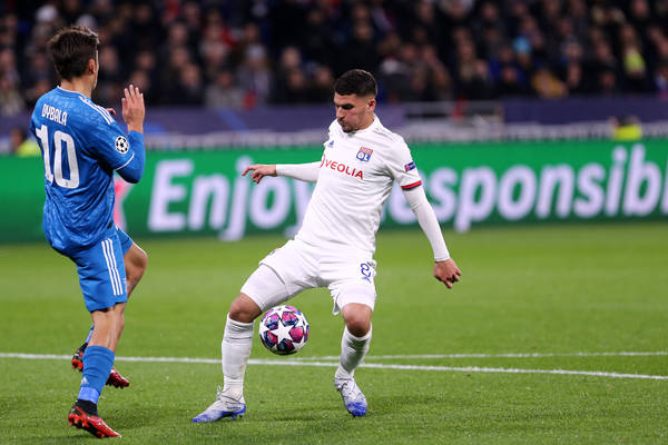 Szef Olympique Lyon wierzy w pozostanie gwiazdy. "Będziemy starali się go zatrzymać" Szef Olympique Lyon wierzy w pozostanie gwiazdy. "Będziemy starali się go zatrzymać"