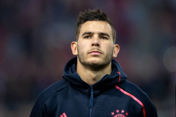 Media: Lucas Hernandez poprosił o zgodę na transfer. Piłkarz Bayernu jest bliski porozumienia z nowym klubem Media: Lucas Hernandez poprosił o zgodę na transfer. Piłkarz Bayernu jest bliski porozumienia z nowym klubem