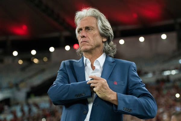 Trener Benfiki Lizbona zły na porównanie do FC Barcelony. "Oni nie mają niczego" Trener Benfiki Lizbona zły na porównanie do FC Barcelony. "Oni nie mają niczego"