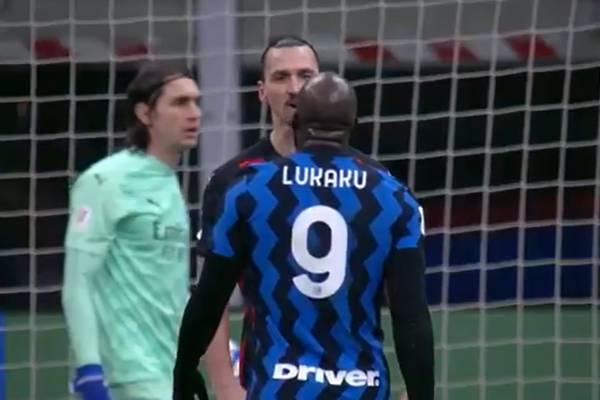 Skandaliczne słowa Zlatana Ibrahimovicia i Romelu Lukaku. "Pier***ę ciebie i twoją żonę" [WIDEO]