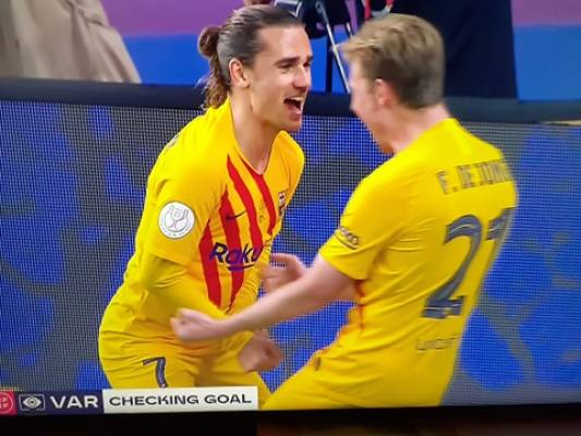 Popis Barcelony w finale Pucharu Króla! Cztery gole i pierwszy triumf pod wodzą Ronalda Koemana [WIDEO]