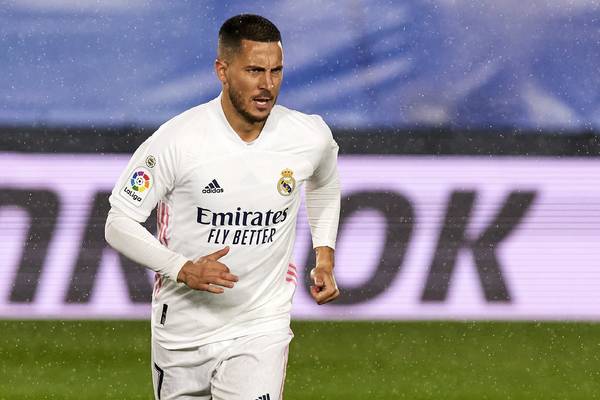 Eden Hazard odsunięty na boczny tor. Real chciał go sprzedać, ale musiał zmienić plan. "Spadł w hierarchii"