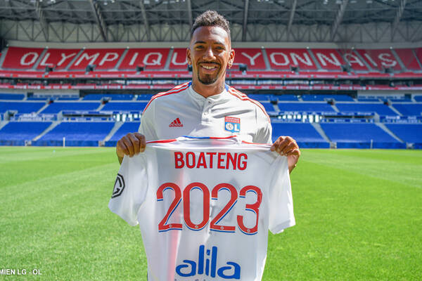 Jerome Boateng na wylocie z klubu. Były piłkarz Bayernu Monachium zupełnie nie spełnił oczekiwań Jerome Boateng na wylocie z klubu. Były piłkarz Bayernu Monachium zupełnie nie spełnił oczekiwań