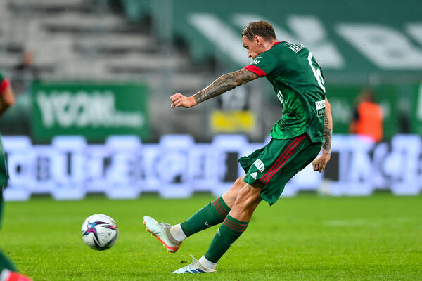 Rafał Makowski gotowy na mecz z Legią Warszawa. "Ich sytuacja nie ma dla nas znaczenia" Rafał Makowski gotowy na mecz z Legią Warszawa. "Ich sytuacja nie ma dla nas znaczenia"