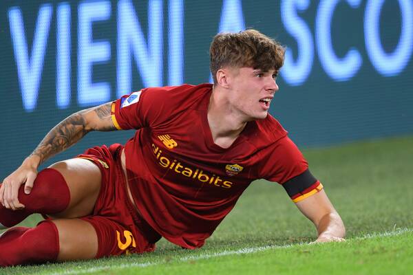 AS Roma ufa Nicoli Zalewskiemu. "Giallorossi" przedłużą kontrakt z polskim pomocnikiem