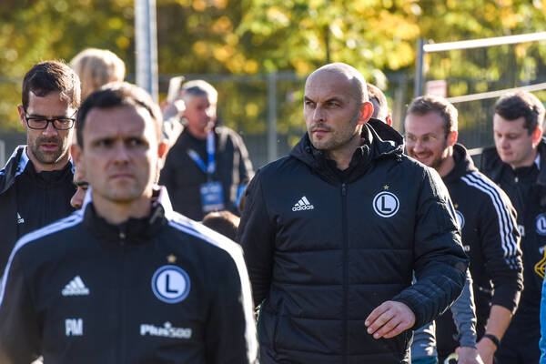 Legia Warszawa rozmawiała z kandydatem do zastąpienia Marka Gołębiewskiego. Wolał ofertę z innego zespołu