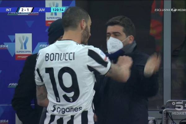 Leonardo Bonucci wpadł w furię. Piłkarz Juventusu ruszył na pracownika Interu [WIDEO]