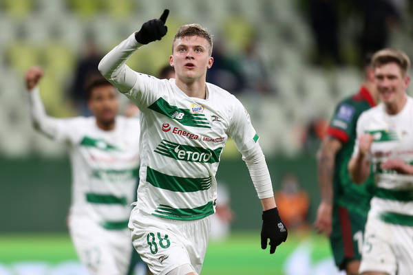 Spadkowicz z Ekstraklasy nie dla Rakowa? Młodzieżowiec otrzyma ofertę z Serie A