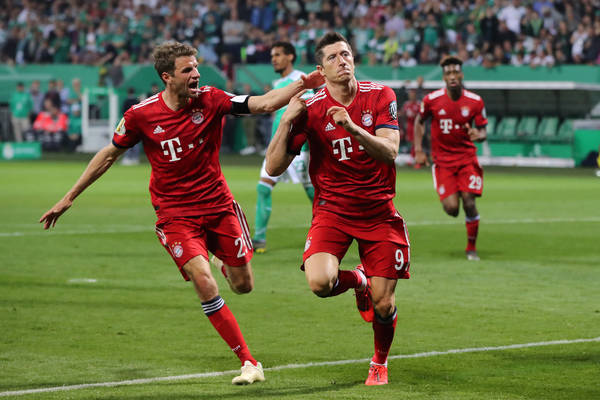 Gwiazdy Realu i Liverpoolu gonią Lewandowskiego i Muellera. Te liczby robią wrażenie