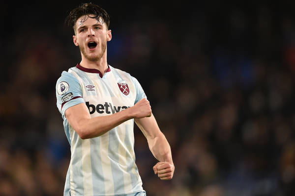 West Ham odrzucił ofertę Arsenalu za Rice'a! Romano ujawnił, jaki jest kluczowy warunek "Młotów"
