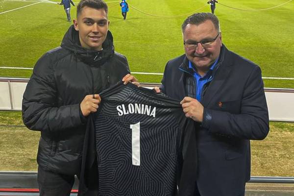 Od tej decyzji zależy przyszłość polskiej kadry. Gabriel Slonina ma wszystko, by stać się gwiazdą