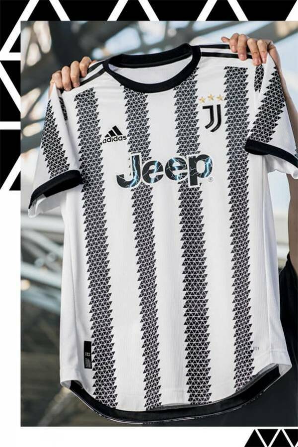 Juventus zaprezentował nowe stroje na przyszły sezon