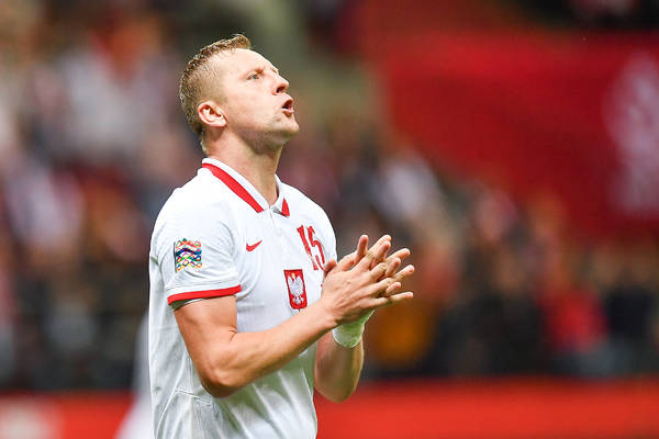 Glik zostanie kozłem ofiarnym? Były kapitan reprezentacji Polski odradza mu powrót do Ekstraklasy