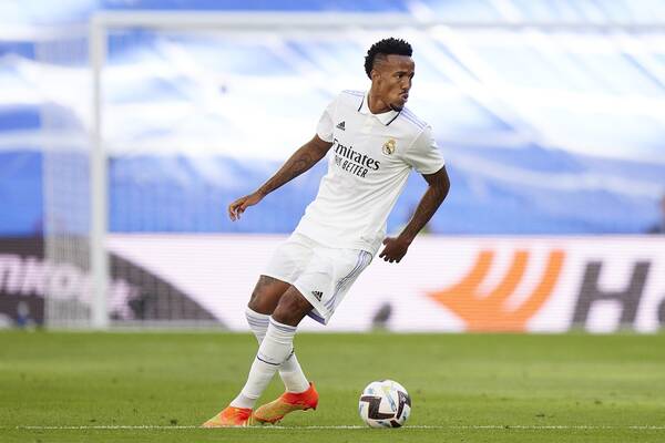 Skromne zwycięstwo Realu Madryt. Eder Militao bohaterem [WIDEO]