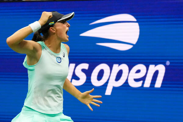 Iga Świątek w finale US Open! Polka była pod ścianą, ale pokazała klasę!