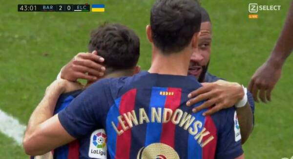 FC Barcelona liderem ligi hiszpańskiej! Bramki Lewandowskiego, efektowne trafienia Depaya [WIDEO]