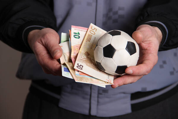 Europejski klub ustawiał mecze? UEFA bada sprawę. To nie pierwszy raz Europejski klub ustawiał mecze? UEFA bada sprawę. To nie pierwszy raz