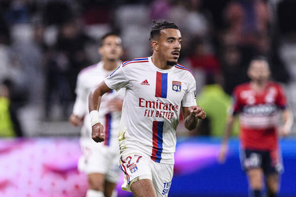 Moussa Dembele odchodzi z Lyonu. Kolejka chętnych po byłego gracza Atletico Madryt