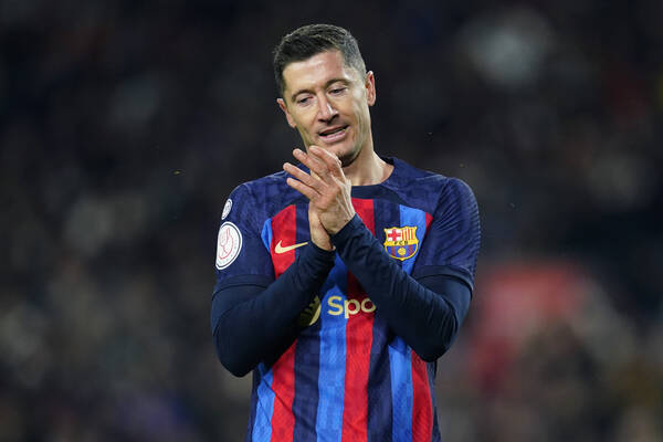 "Nie wyróżnia się". Lewandowski znowu bez gola. Hiszpańskie media krytyczne dla napastnika FC Barcelony