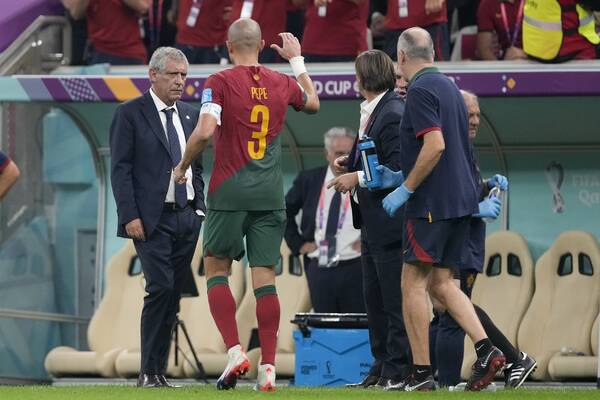 Tak Fernando Santos może wpłynąć na Roberta Lewandowskiego. Reprezentant Portugalii wskazał ważny aspekt