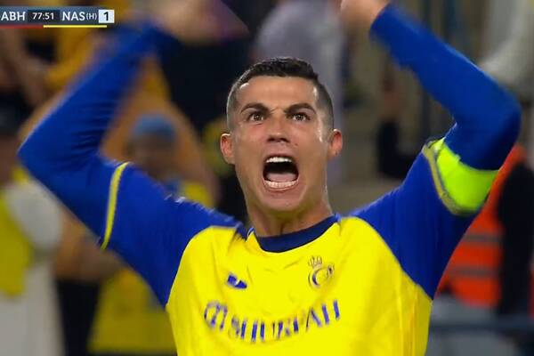 Cristiano Ronaldo huknął z rzutu wolnego! Gol Portugalczyka odwrócił losy spotkania [WIDEO]