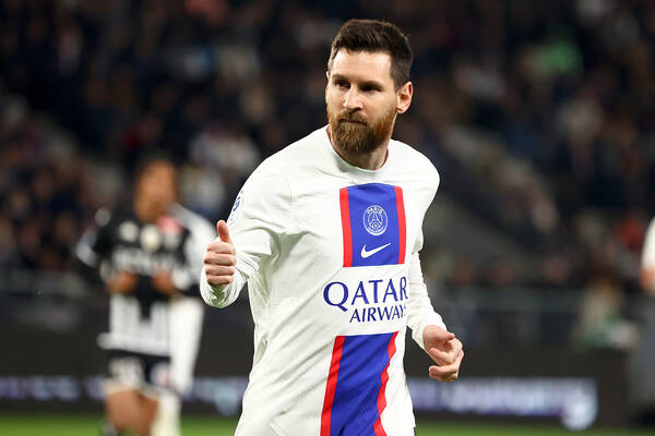 Specjalna delegacja przyleciała po Leo Messiego. Chce sfinalizować transfer w 48 godzin
