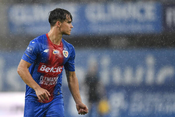 Media: Nie będzie dużego transferu z Ekstraklasy. Młody zawodnik Piasta Gliwice opóźnia przeprowadzkę Media: Nie będzie dużego transferu z Ekstraklasy. Młody zawodnik Piasta Gliwice opóźnia przeprowadzkę