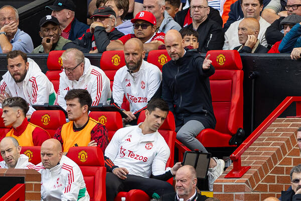 Manchester United negocjuje wypożyczenie lewego obrońcy. Wiadomo, ile "Czerwone Diabły" muszą zapłacić