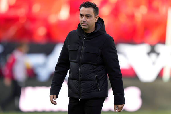 "Całkowita cisza, szok". Tak piłkarze FC Barcelony zareagowali na decyzję Xaviego. Nawet z nimi nie rozmawiał