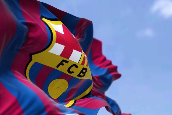 Znany piłkarz odchodzi z FC Barcelony! Fabrizio Romano przekazał najnowsze wieści Znany piłkarz odchodzi z FC Barcelony! Fabrizio Romano przekazał najnowsze wieści