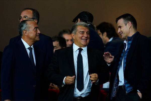 "Odrzuciliśmy ofertę za 200 milionów". FC Barcelona zablokowała sprzedaż gwiazdy. Laporta zdradził szczegóły