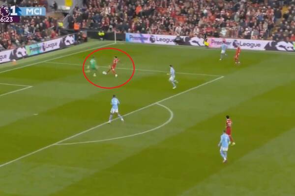 Dramat Edersona w wielkim hicie Premier League! Sprokurował rzut karny i doznał poważnej kontuzji [WIDEO]