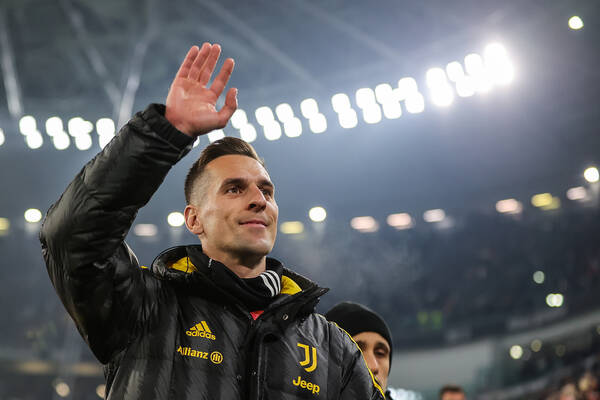 Były kadrowicz nie wierzy w wielki powrót Milika. Napastnik Juventusu daleki od wyjazdu na EURO