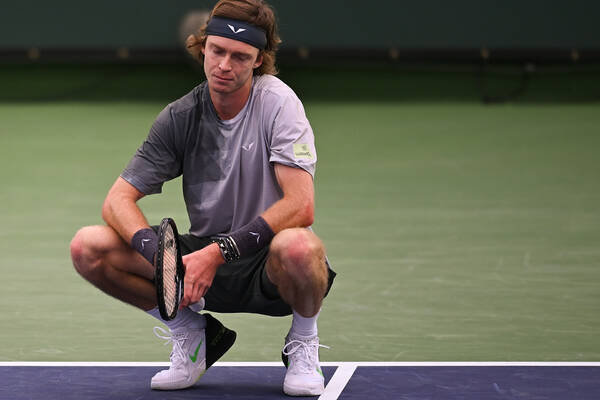Czołowy tenisista ATP totalnie odleciał. Znów będzie tego żałował [WIDEO]
