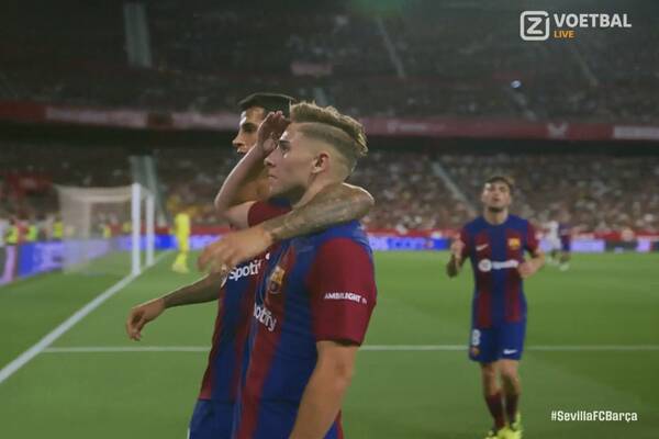 Lewandowski i Lopez bohaterami Barcy. Zwycięstwo na pożegnanie Xaviego [WIDEO]