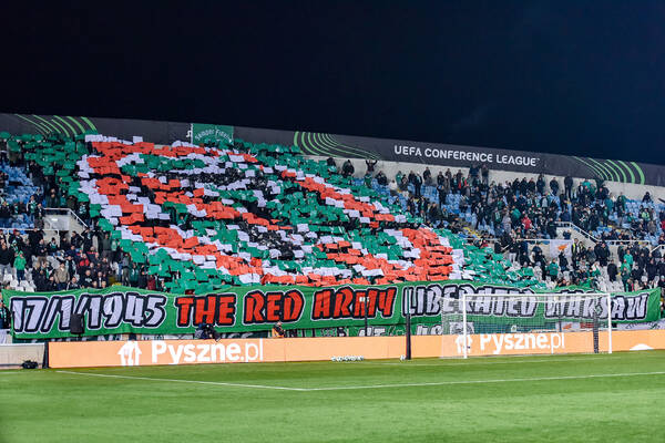 Szokujące oświadczenie kibiców Omonii. Są dumni z oprawy. "Nie akceptujemy lekcji historii od Polaków"