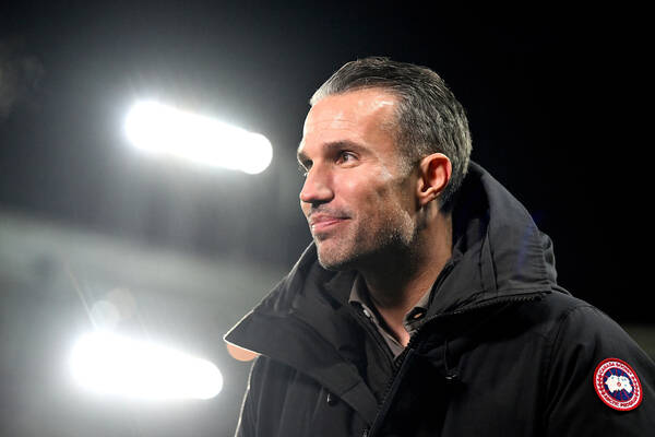 Van Persie idzie jak burza. Niewiarygodny start przygody